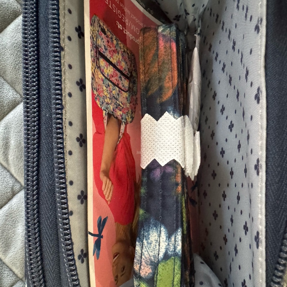 Lug Floral Multi-Color Wallet - Picture 3 of 5